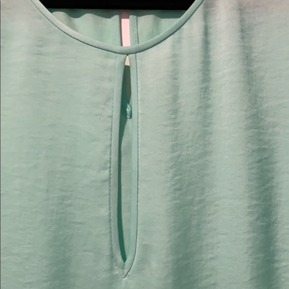 Blouse - Picture 2 of 8